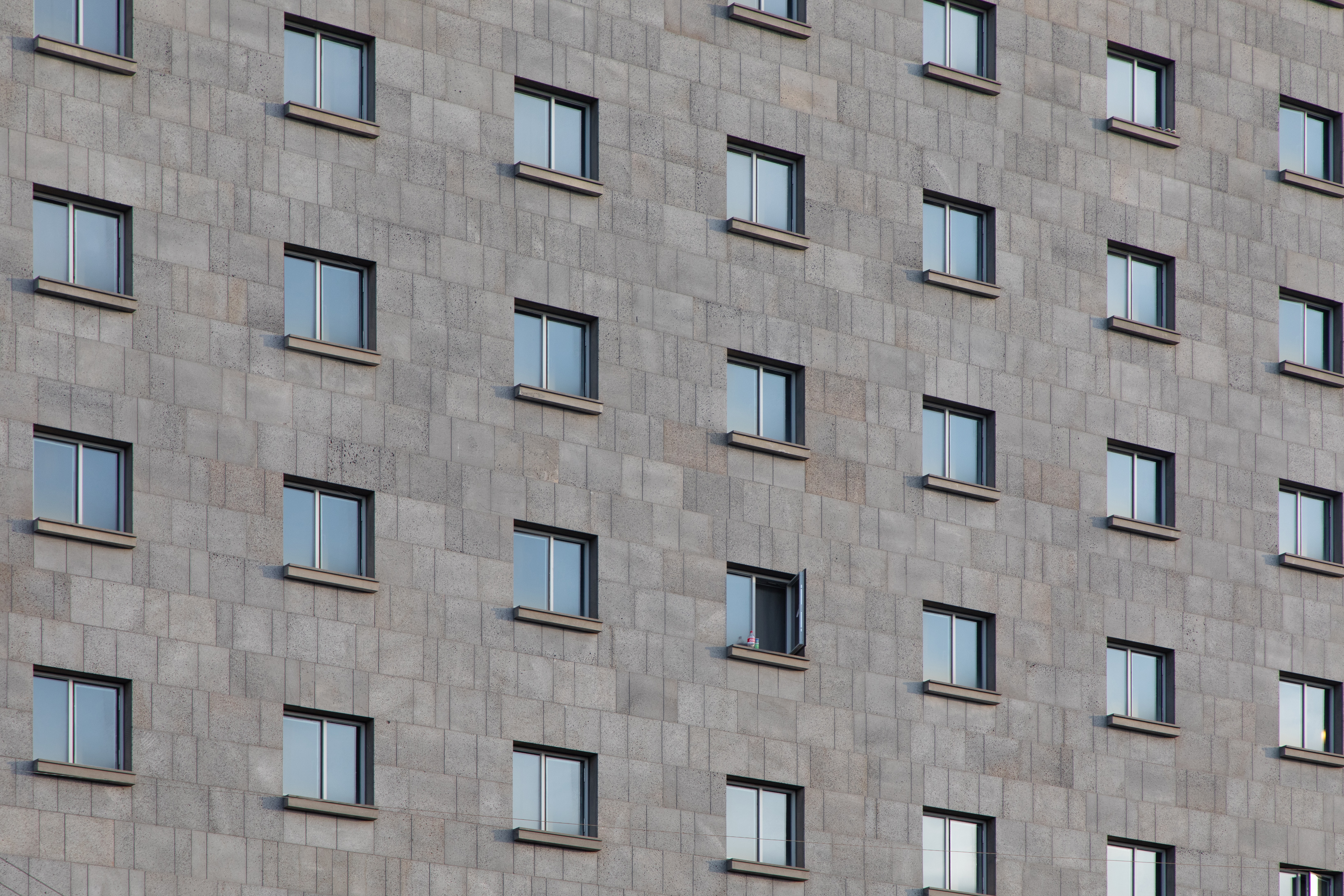 cjdayritX76nj7hnFUgunsplashjpg